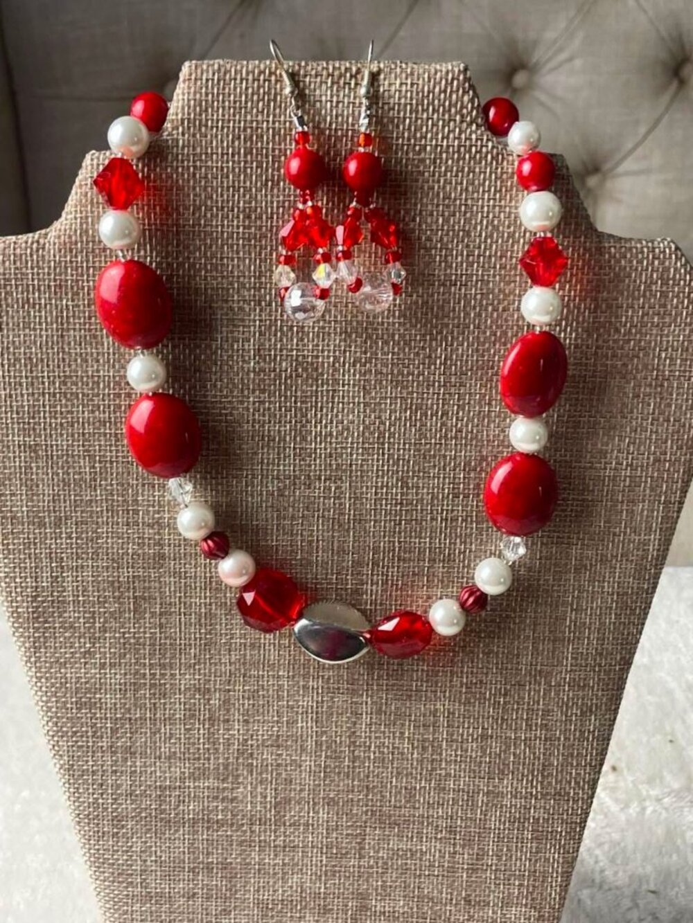 New Handcrafted Red Crystal Necklace and Earrings Set